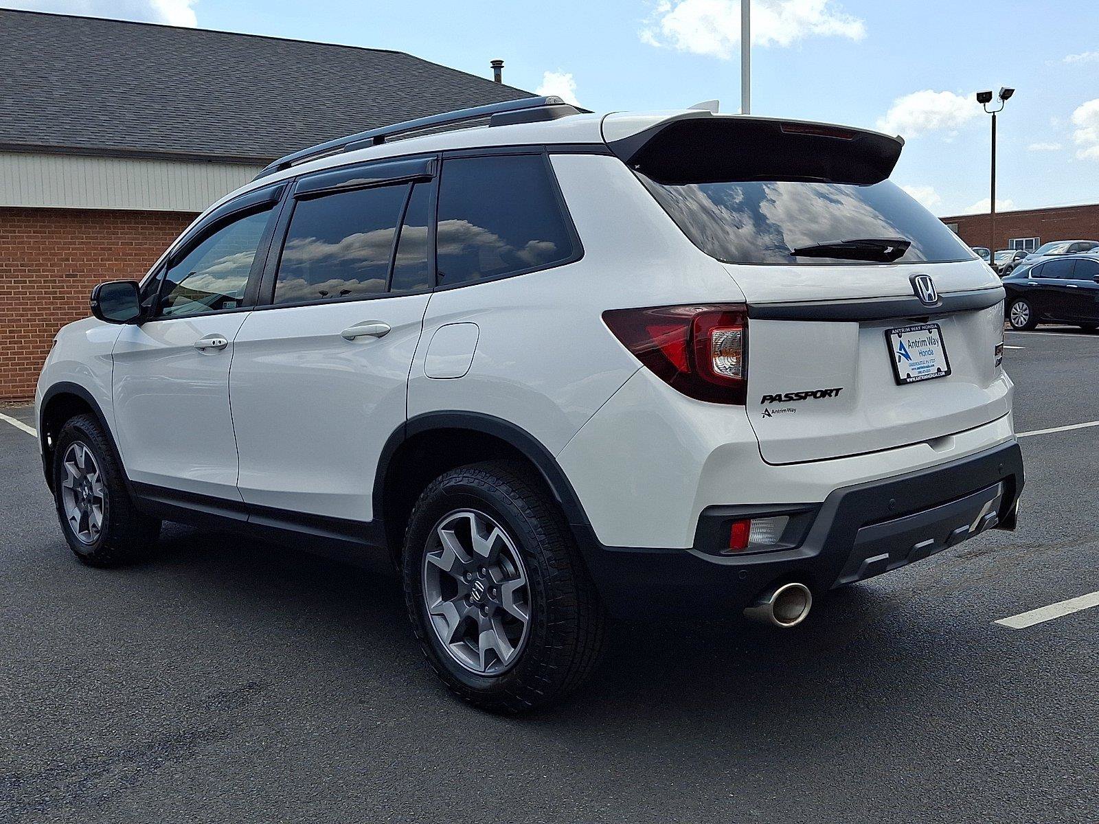 Used 2023 Honda Passport TrailSport image 4