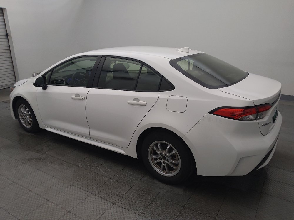 Used 2022 Toyota Corolla LE FWD image 3