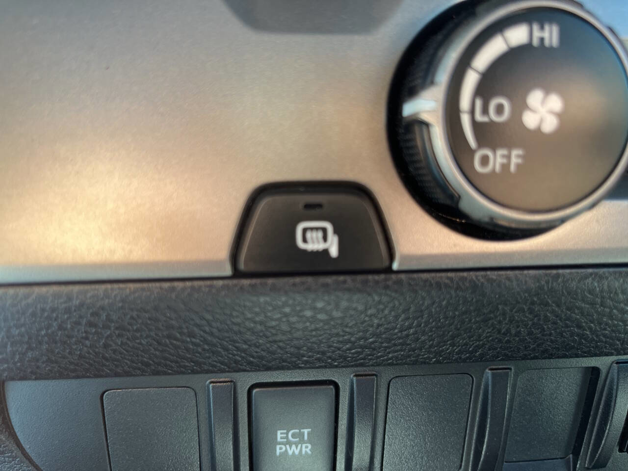 Used 2022 Toyota Tacoma SR image 29