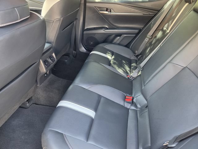 Used 2025 Toyota Camry SE w/ Convenience Package FWD image 23