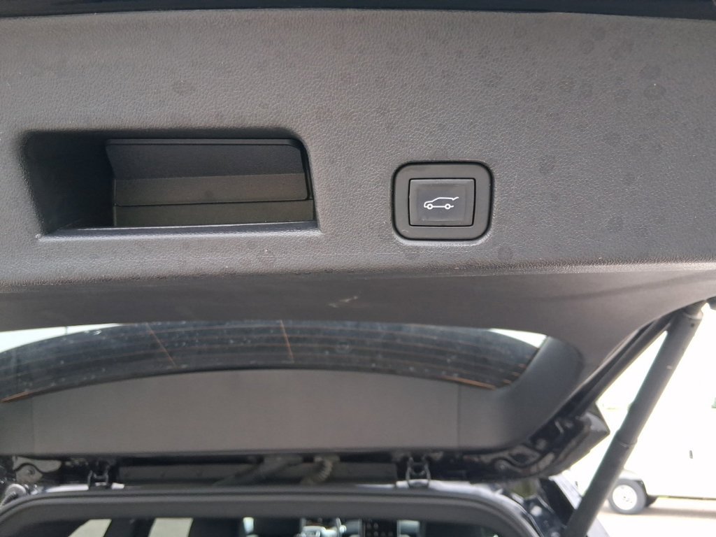 Used 2024 GMC Acadia Elevation w/ Trailering Package AWD/4WD image 22