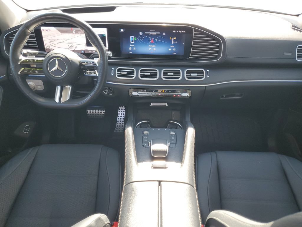Used 2024 Mercedes-Benz GLS 580 4MATIC image 30