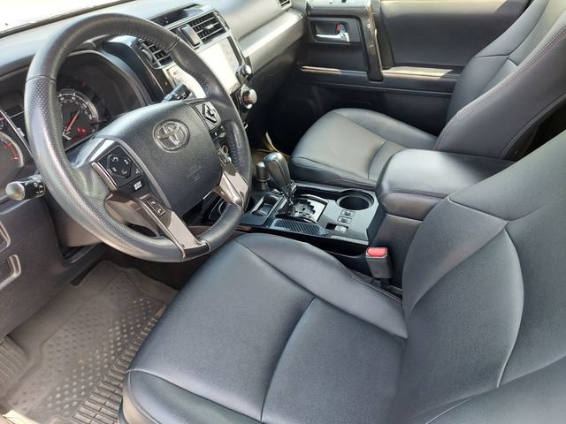 Certified 2021 Toyota 4Runner Venture w/ Moonroof Package AWD/4WD image 10
