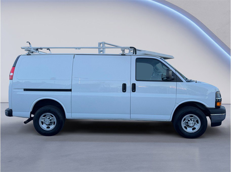 Used 2021 Chevrolet Express 2500 w/ Driver Convenience Package image 7