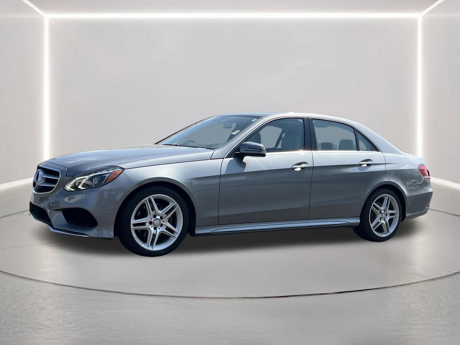 Used 2014 Mercedes-Benz E 350 Sedan image 22