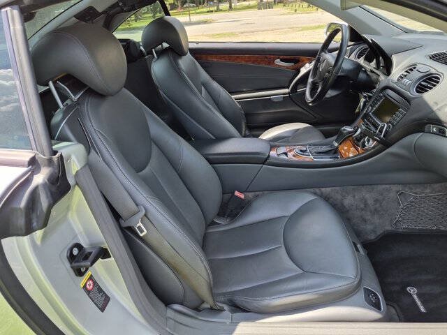 Used 2005 Mercedes-Benz SL 500 image 29