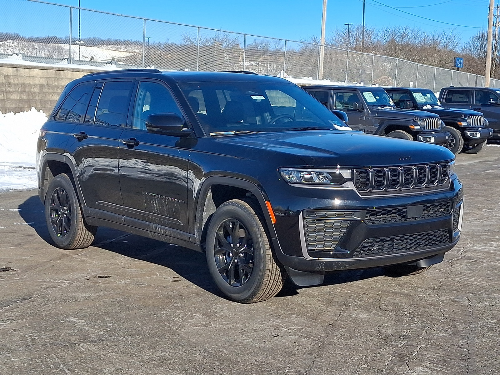 New 2026 Jeep Grand Cherokee Altitude