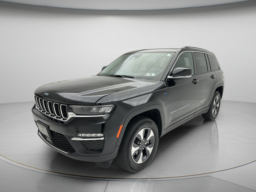 Used 2024 Jeep Grand Cherokee Limited 4xe AWD/4WD image 3