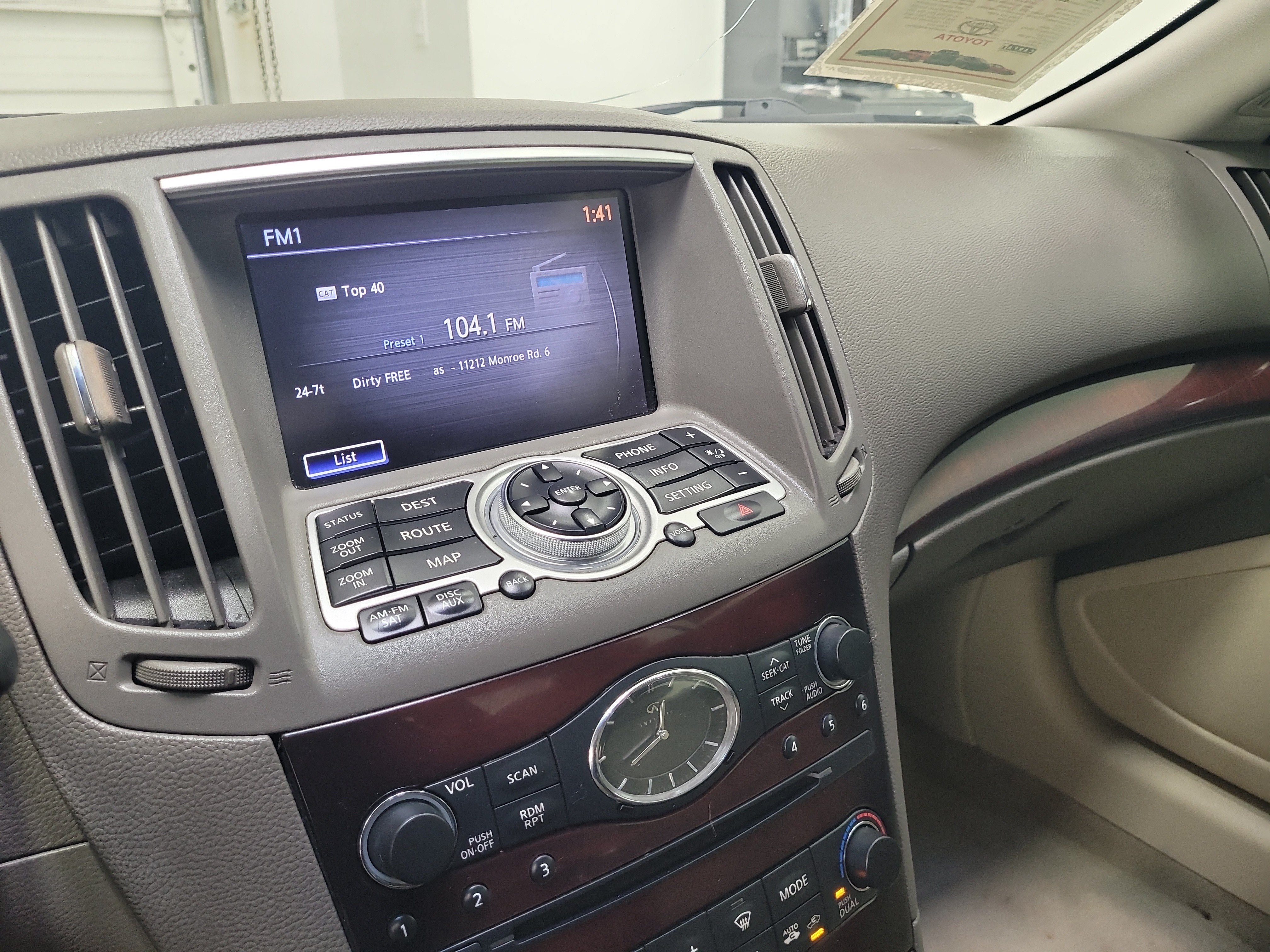 Used 2013 INFINITI G37 Convertible w/ Premium Pkg RWD image 17