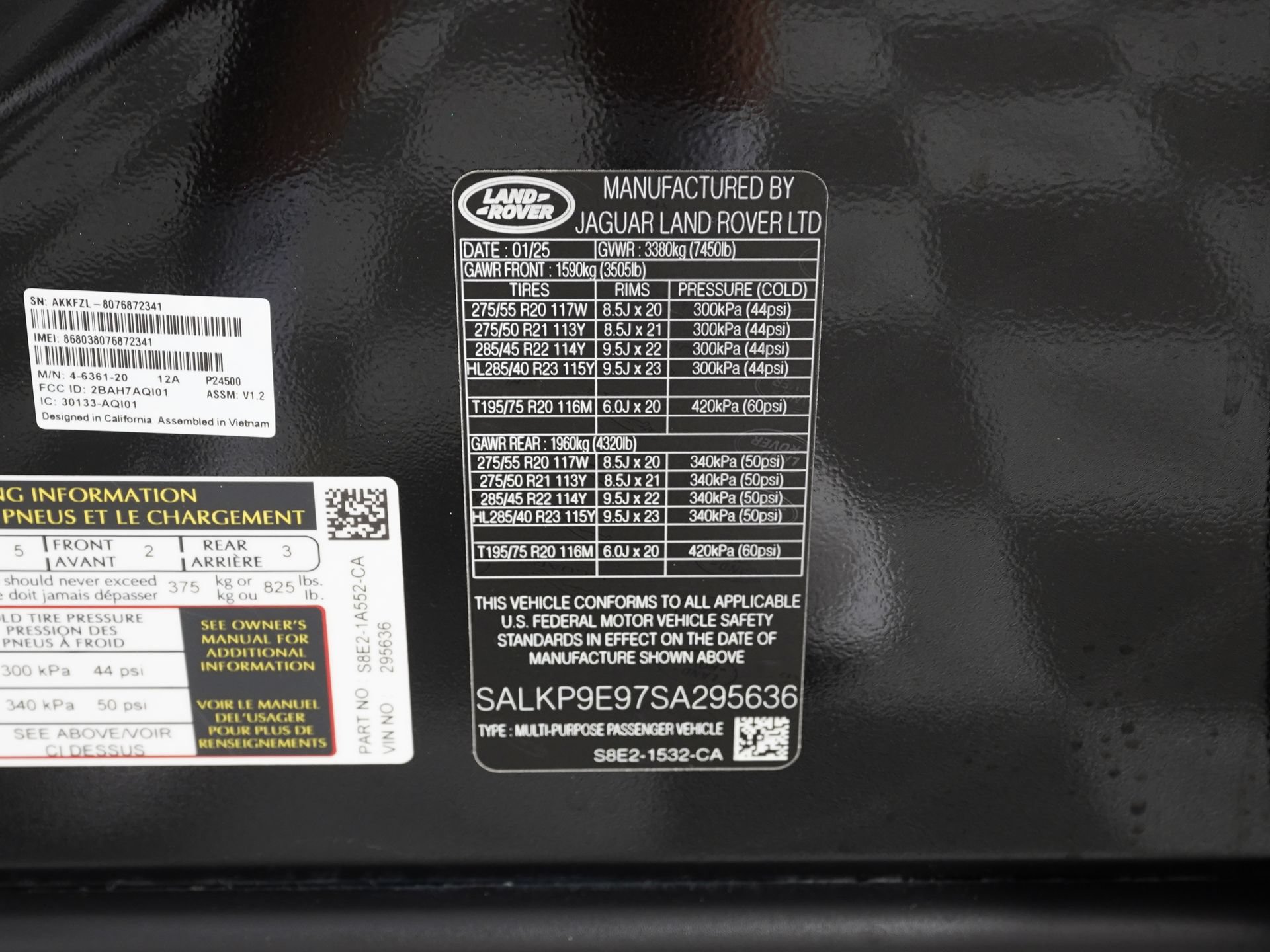 Used 2025 Land Rover Range Rover SE AWD/4WD image 29