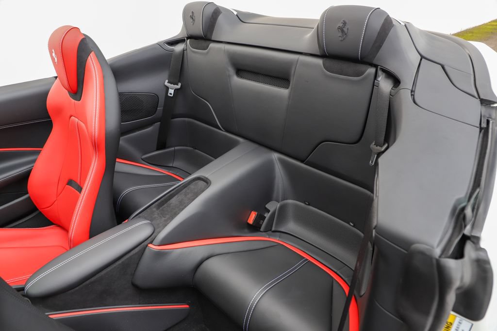 Certified 2026 Ferrari Roma Spider RWD image 30
