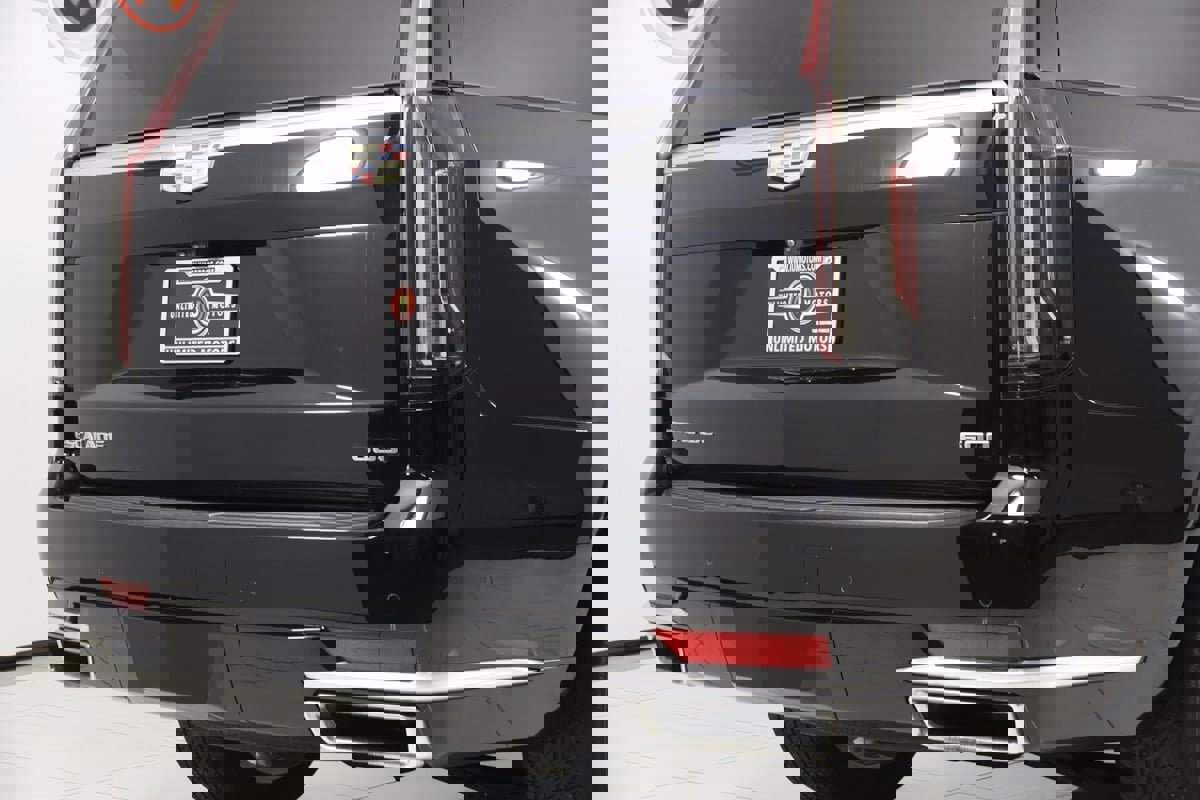 Used 2023 Cadillac Escalade Premium Luxury image 48