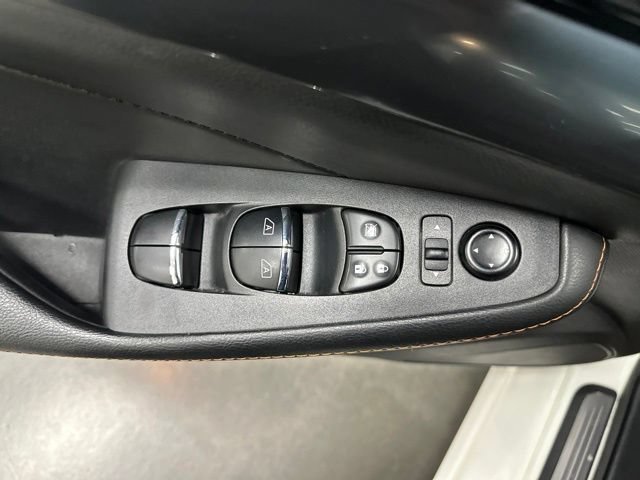Used 2021 Nissan Maxima SR w/ Sport Mat Group FWD image 10