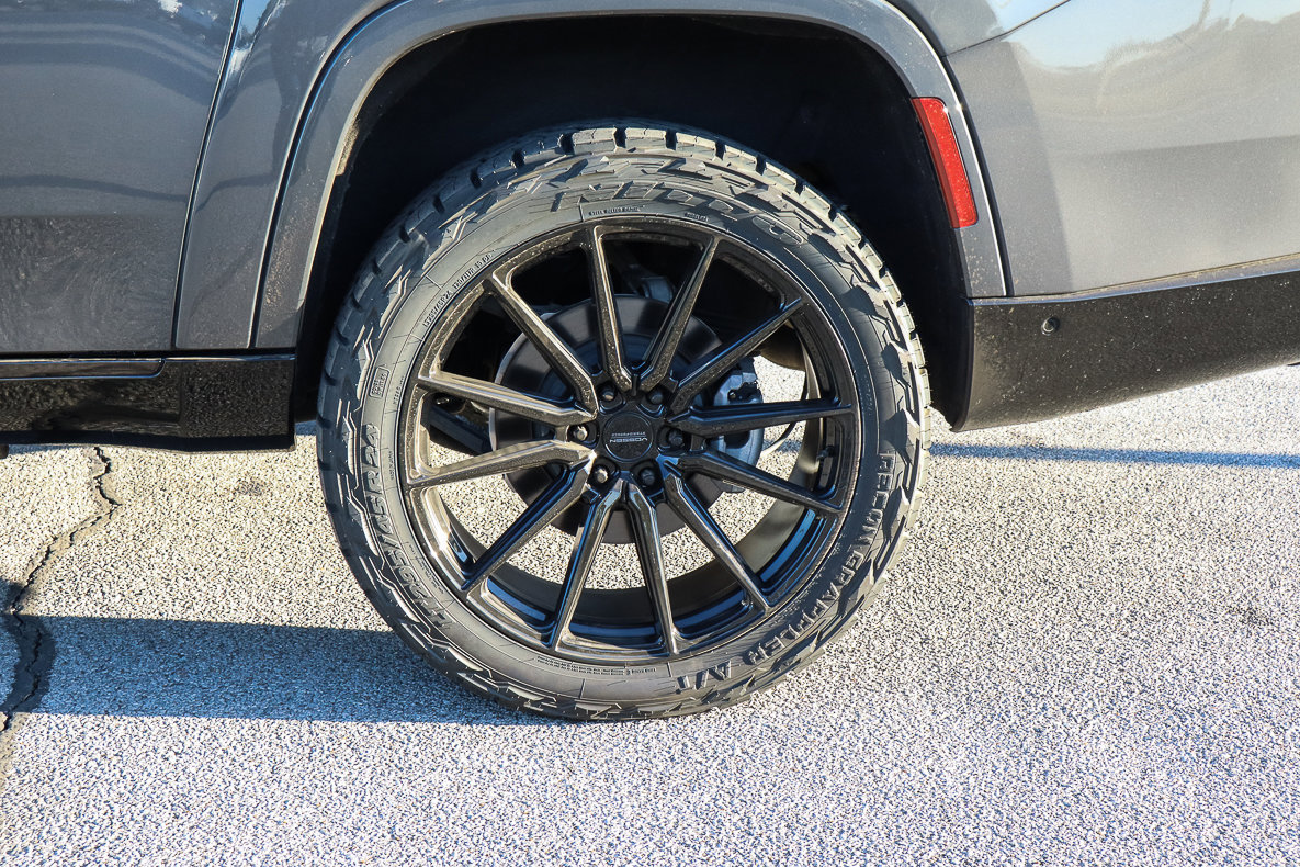 New 2024 Jeep Grand Wagoneer L Series II w/ Quick Order Packagew 28T image 9