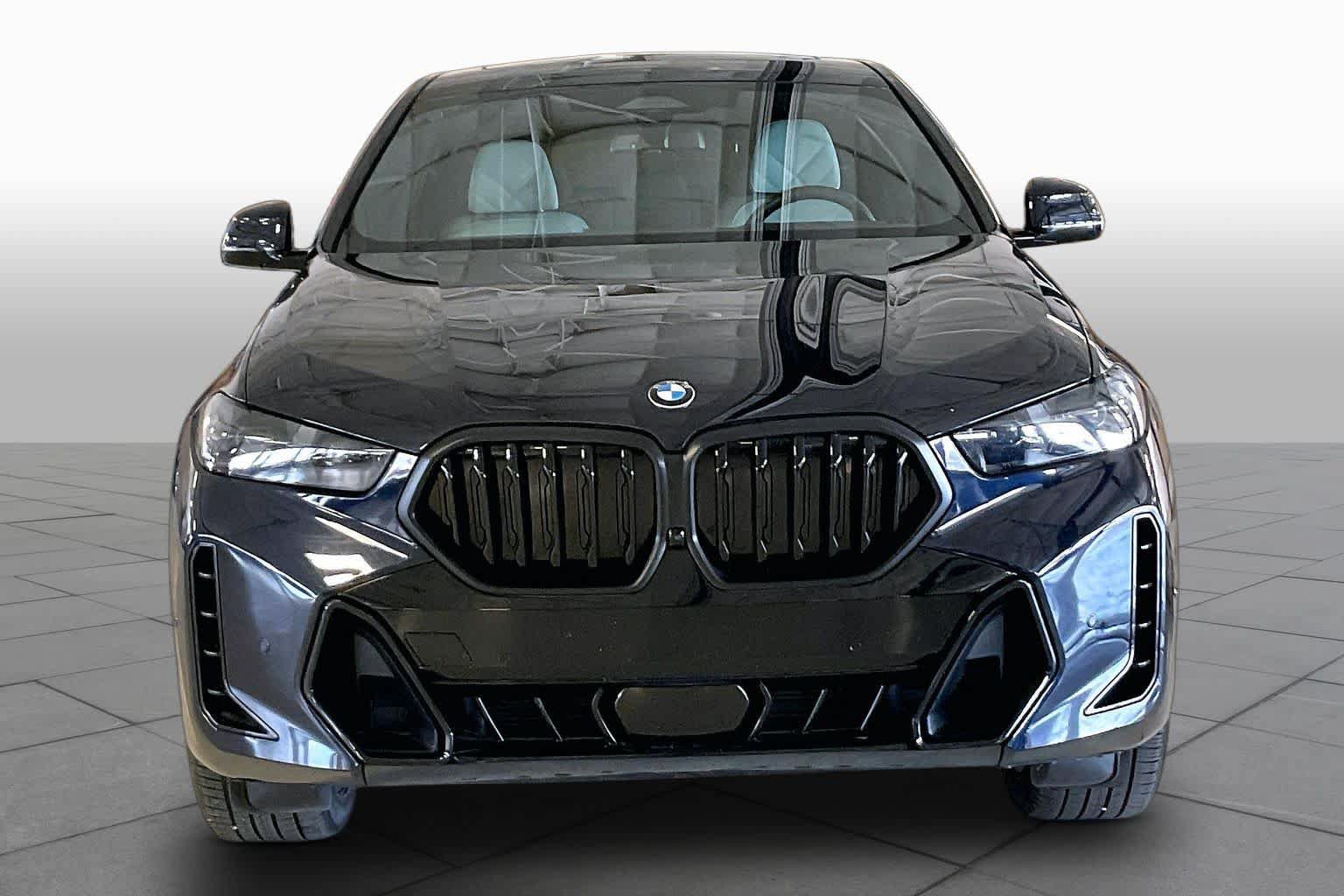 Used 2025 BMW X6 xDrive40i AWD/4WD image 3