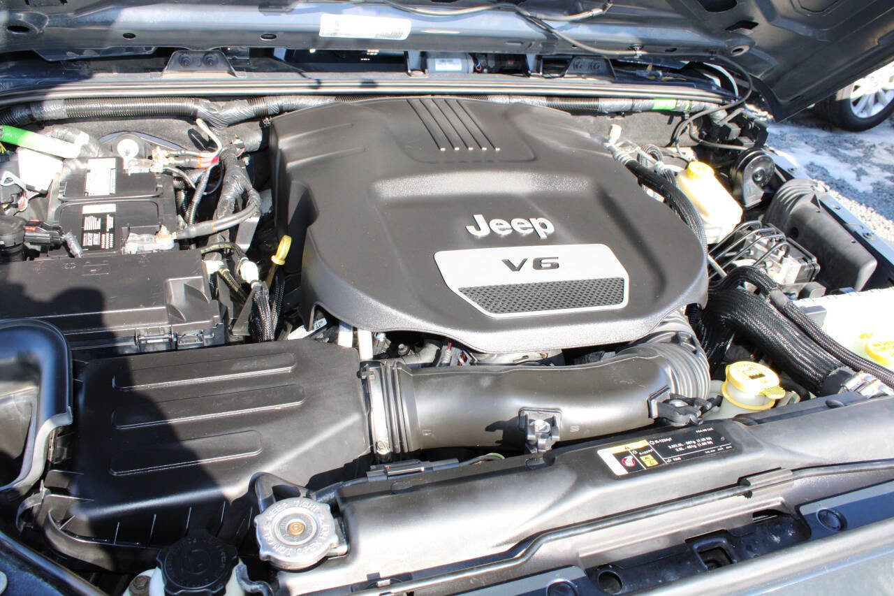 Used 2017 Jeep Wrangler Unlimited Sport w/ Quick Order Package 24S image 24