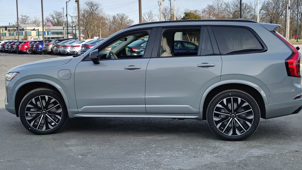 New 2026 Volvo XC90 T8 Ultra image 5