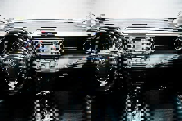 Used 2015 Toyota RAV4 XLE image 12