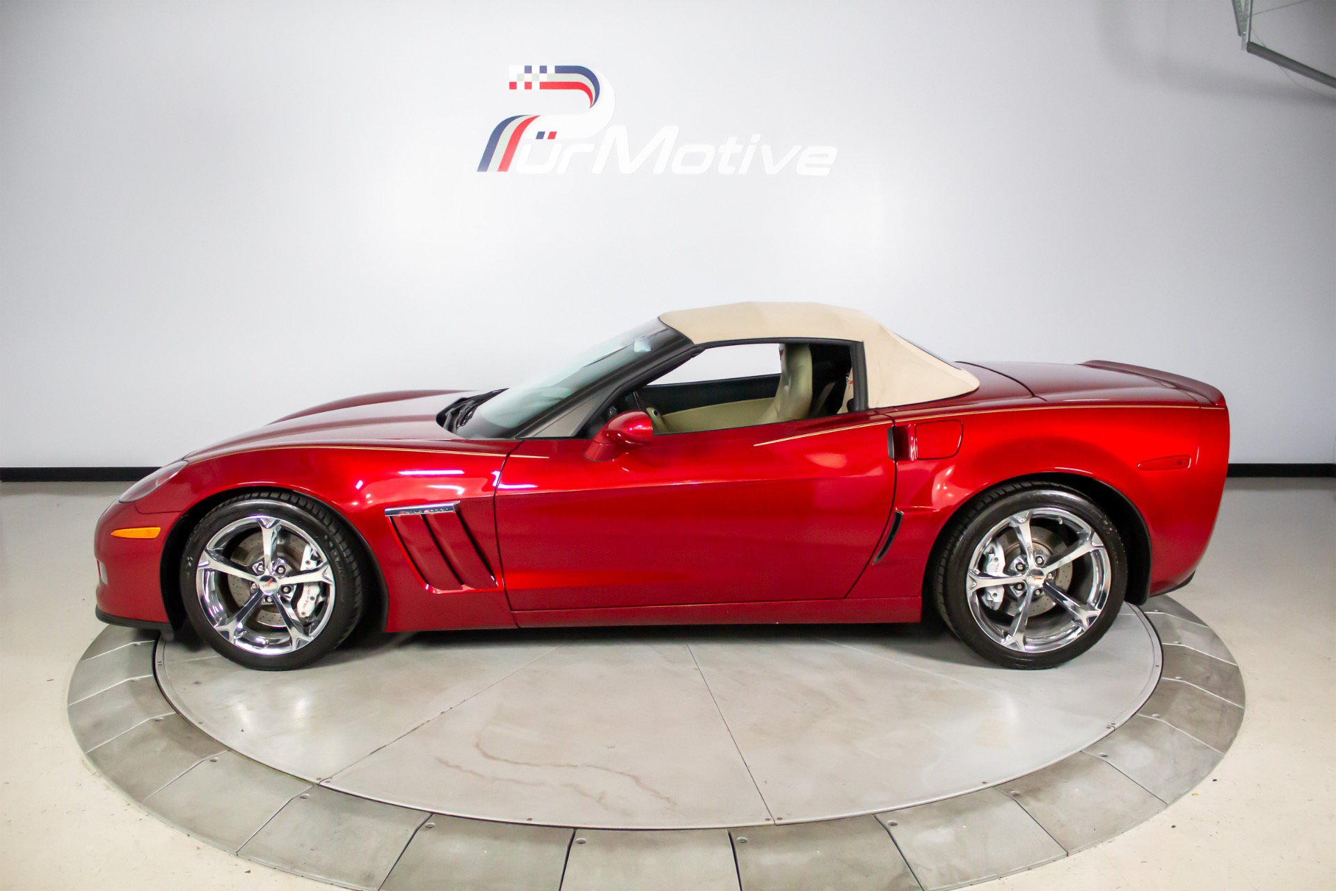 Used 2010 Chevrolet Corvette Grand Sport w/ Preferred Equipment Group RWD image 4