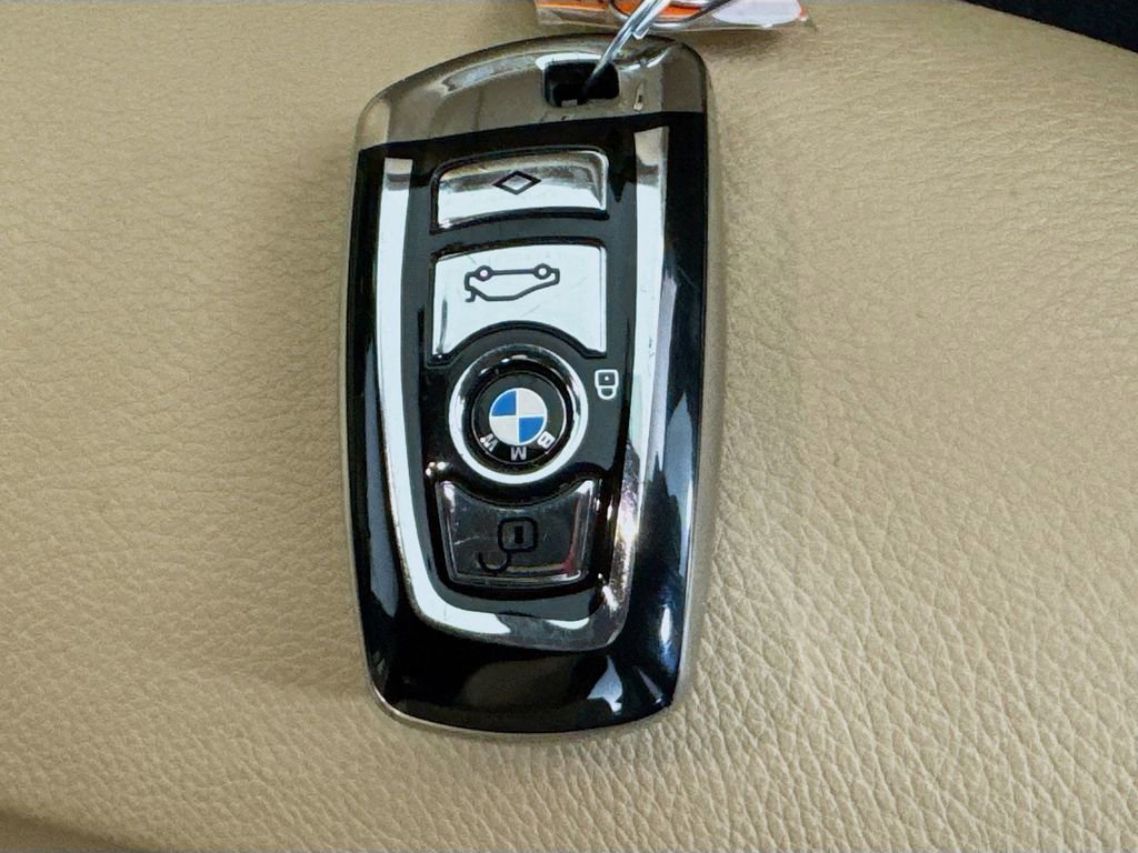 Used 2017 BMW 330i Sedan image 36