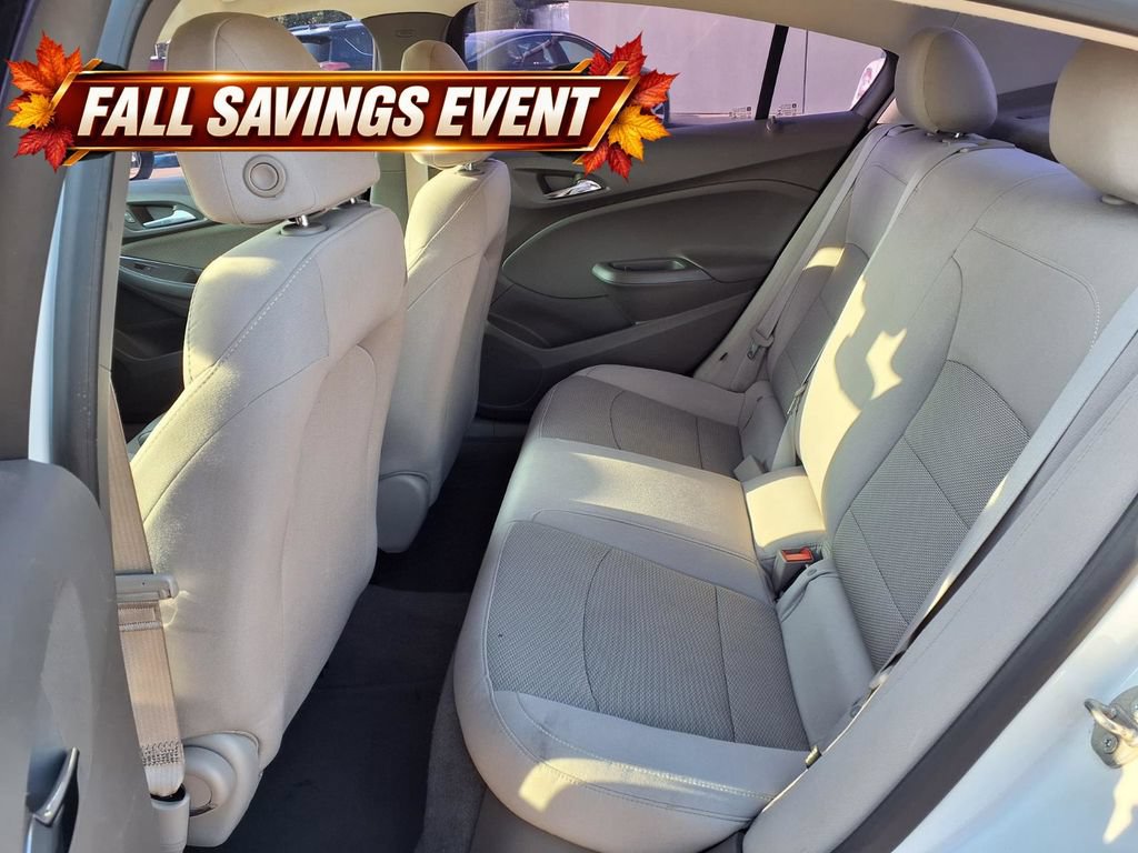 Used 2017 Chevrolet Cruze LS FWD image 11