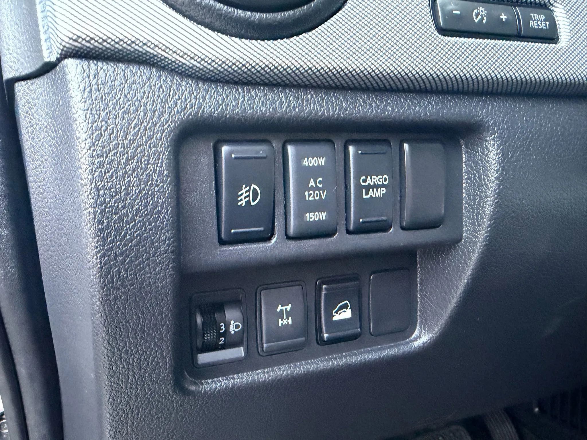 Used 2018 Nissan Titan PRO-4X w/ Pro-4x Utility Package image 14