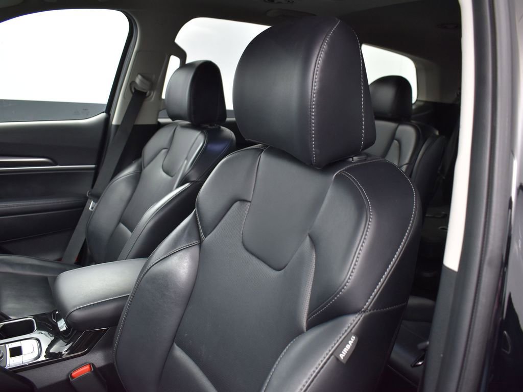Certified 2025 Kia Telluride S image 13