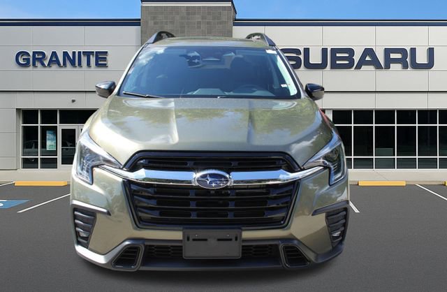 New 2025 Subaru Ascent Limited image 3