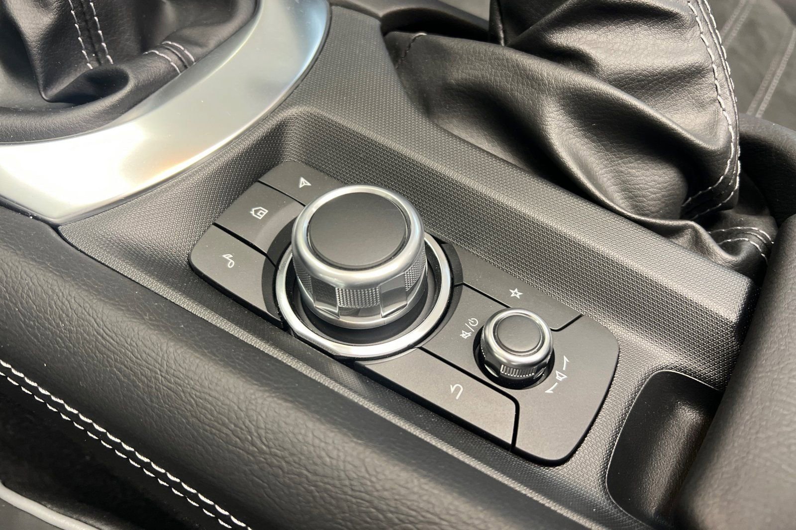 New 2025 MAZDA MX-5 Miata Club w/ Brembo/BBS Recaro Package image 19