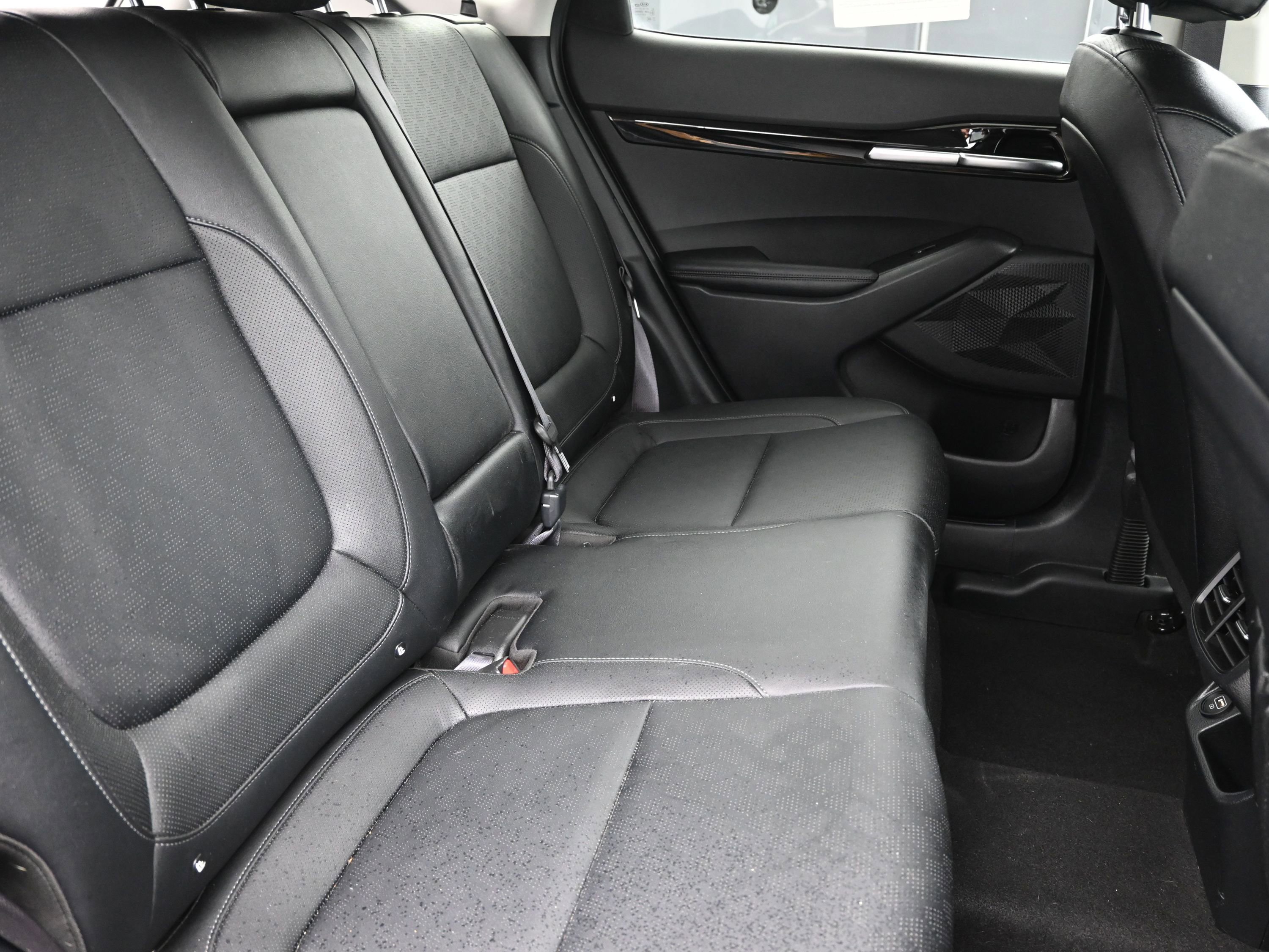 Used 2021 Kia Seltos SX w/ SX Sunroof Package image 25