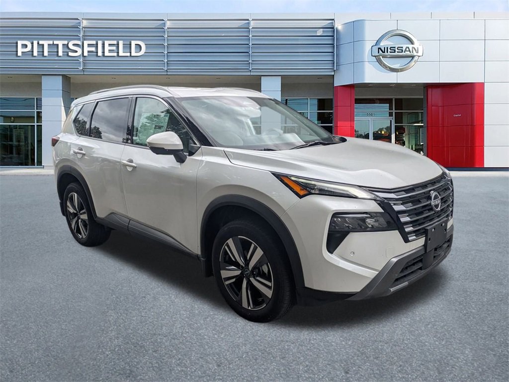 Used 2024 Nissan Rogue SL