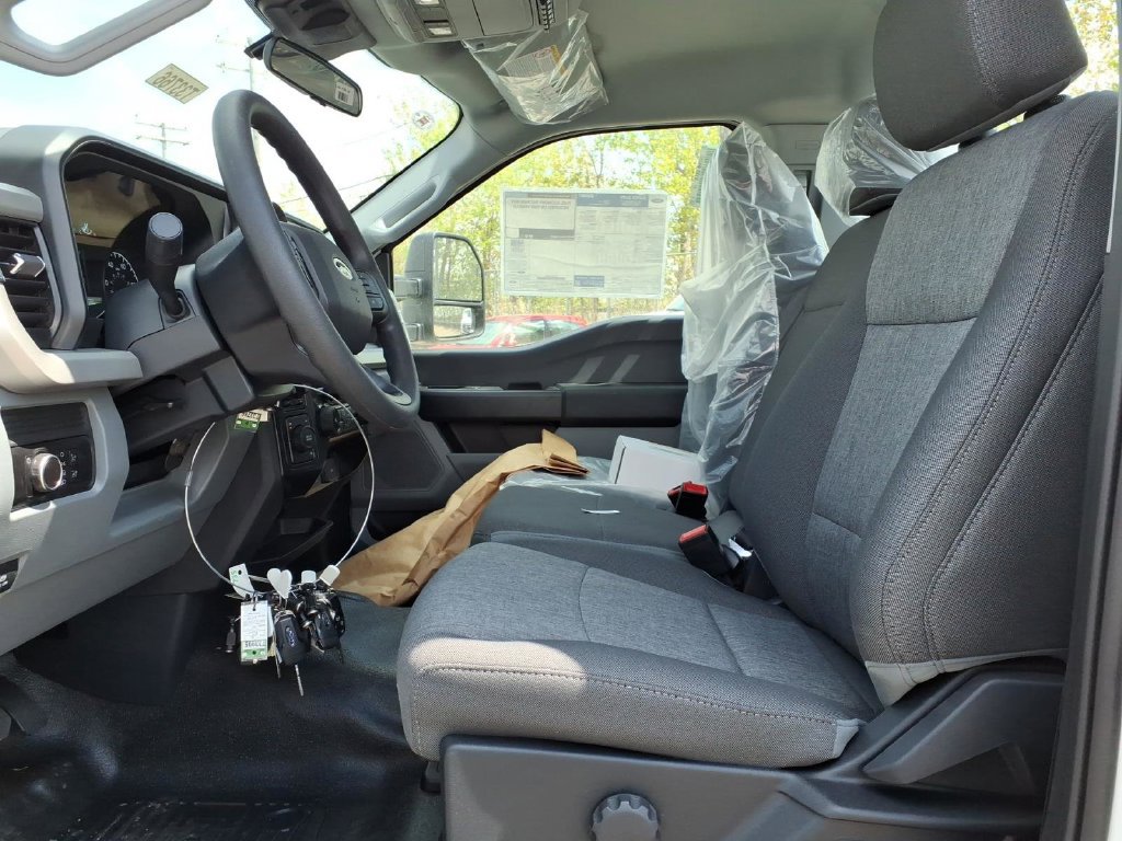 New 2026 Ford F350 XL AWD/4WD image 9
