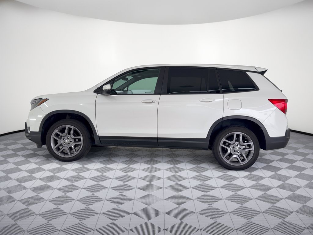 Used 2023 Honda Passport EX-L image 2