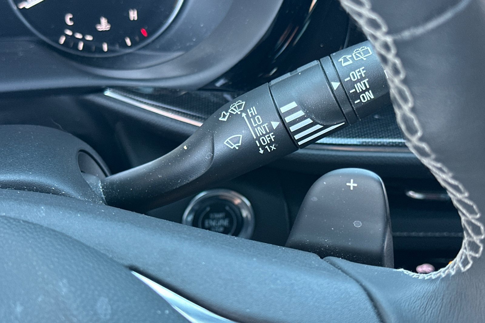 Used 2022 Buick Envision Preferred image 38