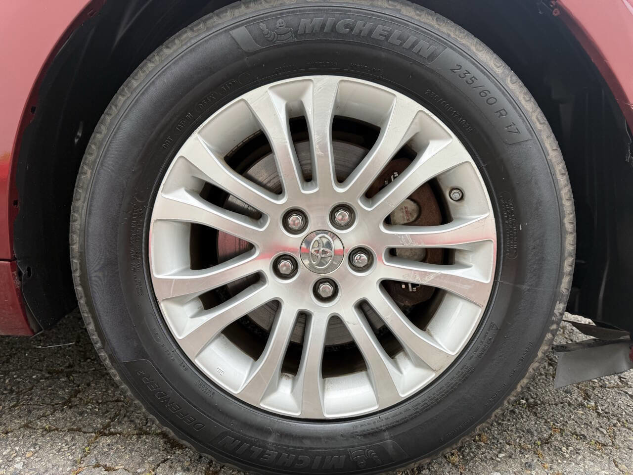 Used 2016 Toyota Sienna XLE Premium FWD image 7