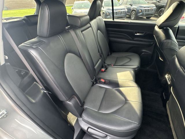 Used 2024 Toyota Grand Highlander Limited image 28