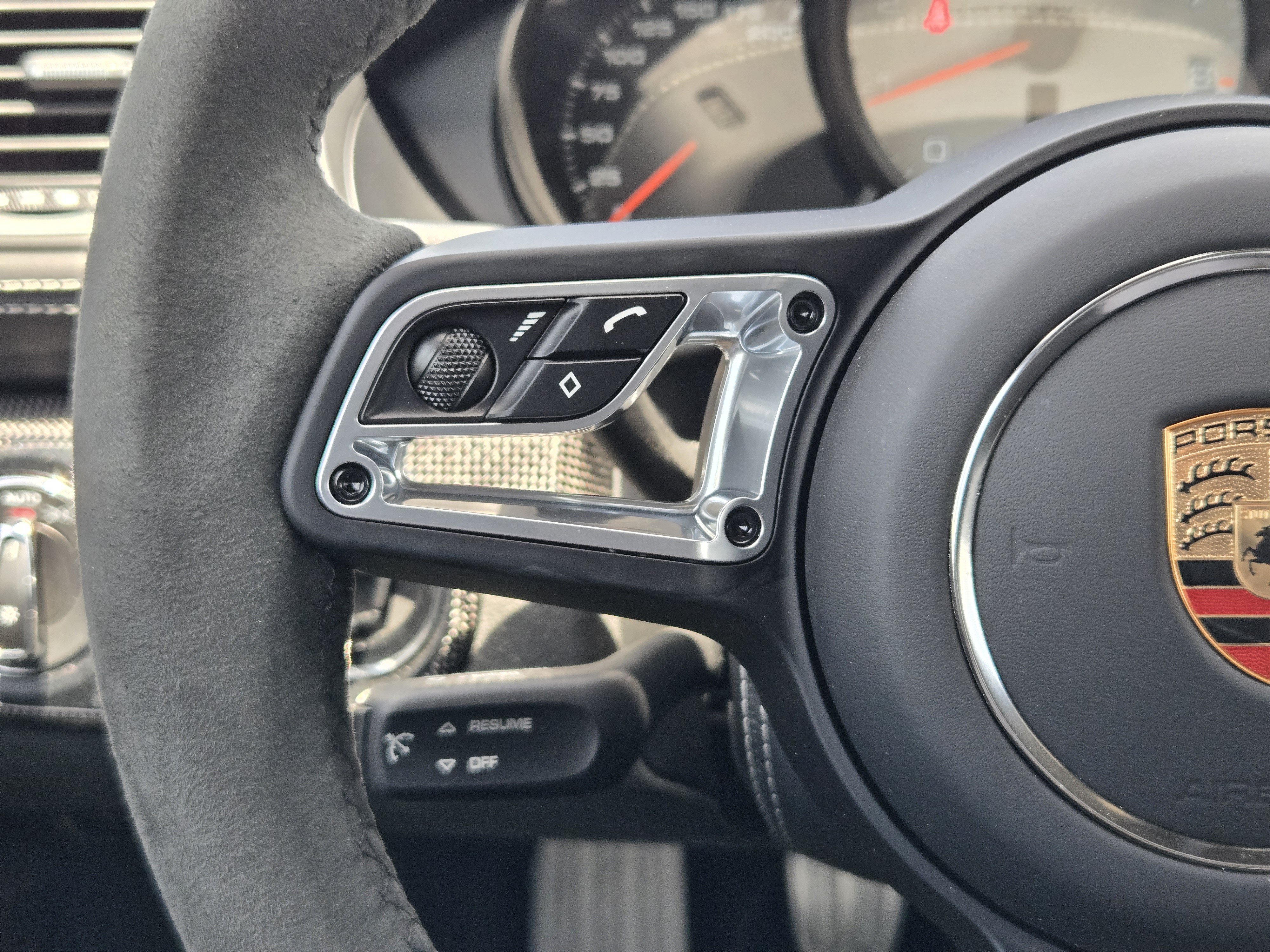 Used 2025 Porsche 718 Boxster GTS RWD image 27