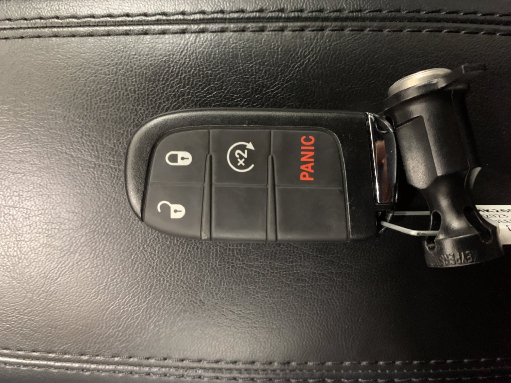 Used 2023 Jeep Compass Limited AWD/4WD image 17