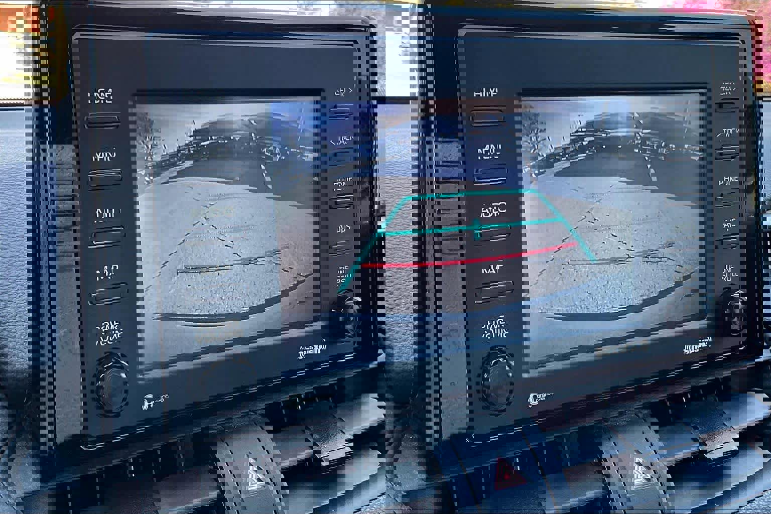 Used 2020 Toyota RAV4 XLE image 27