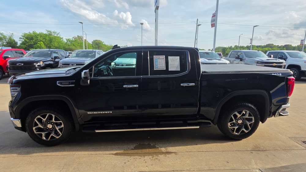 Used 2024 GMC Sierra 1500 SLT w/ SLT Premium Plus Package AWD/4WD image 2