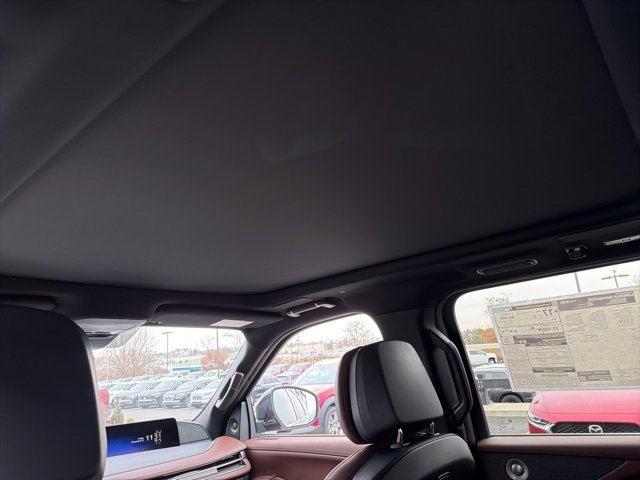 New 2025 Lincoln Navigator Reserve image 9