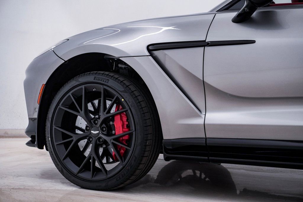 New 2026 Aston Martin DBX 707 image 14