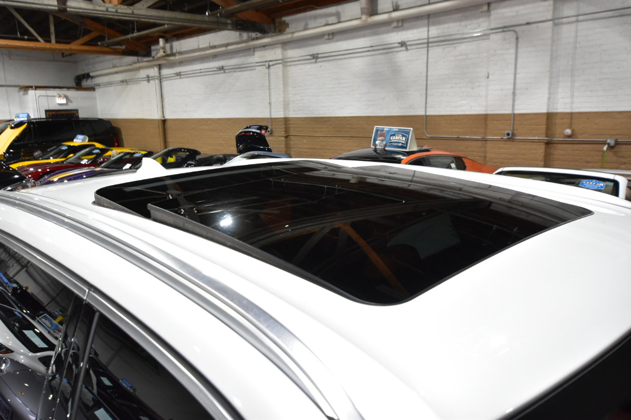 Used 2016 BMW X5 M image 13