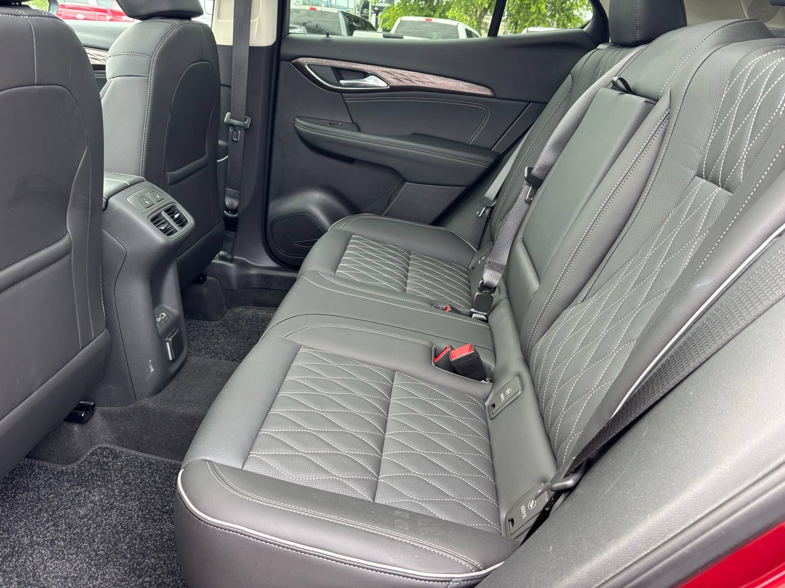 Used 2023 Buick Envision Avenir AWD/4WD image 16