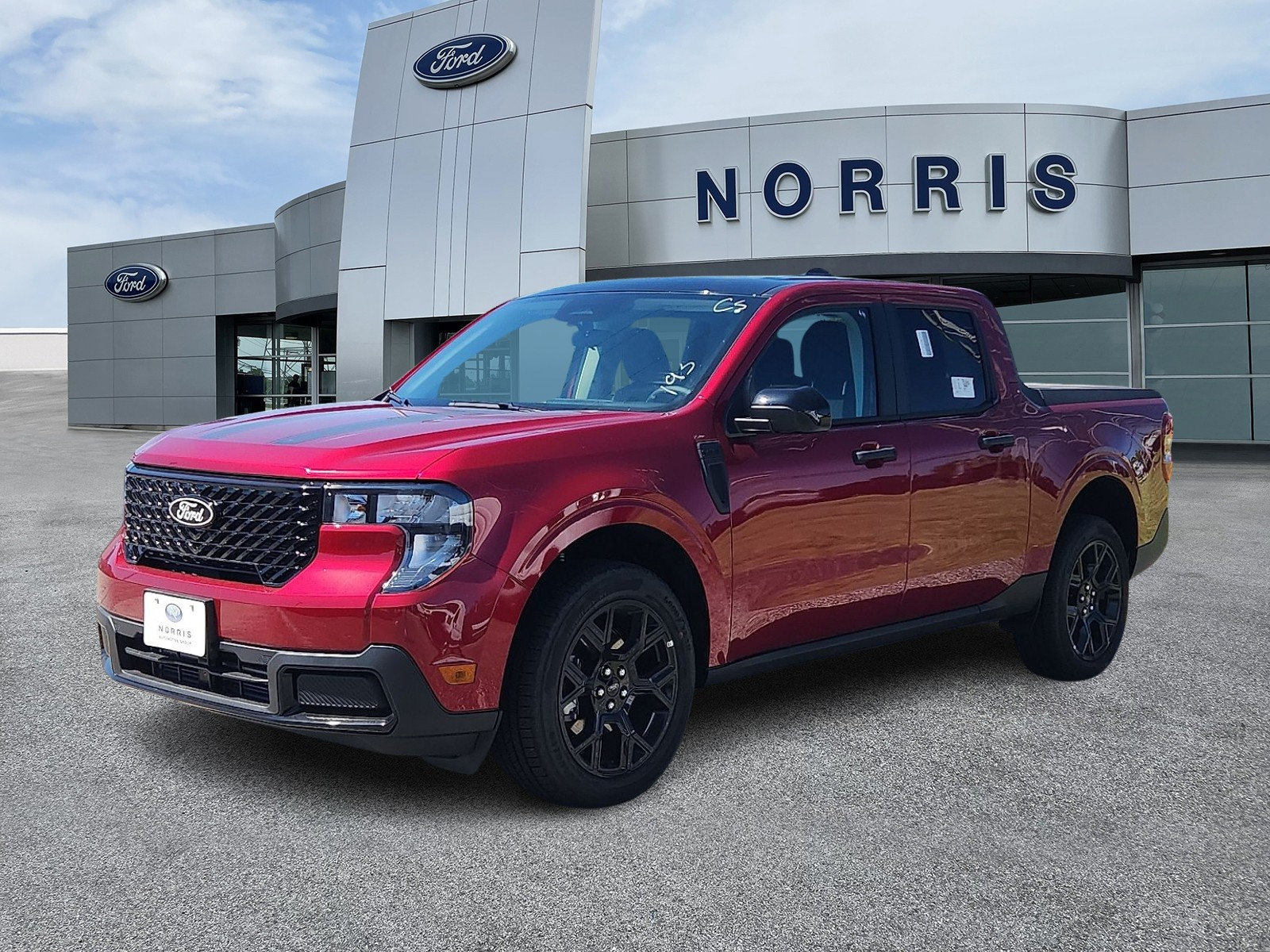 New 2025 Ford Maverick XLT w/ XLT Luxury Package AWD/4WD image 2