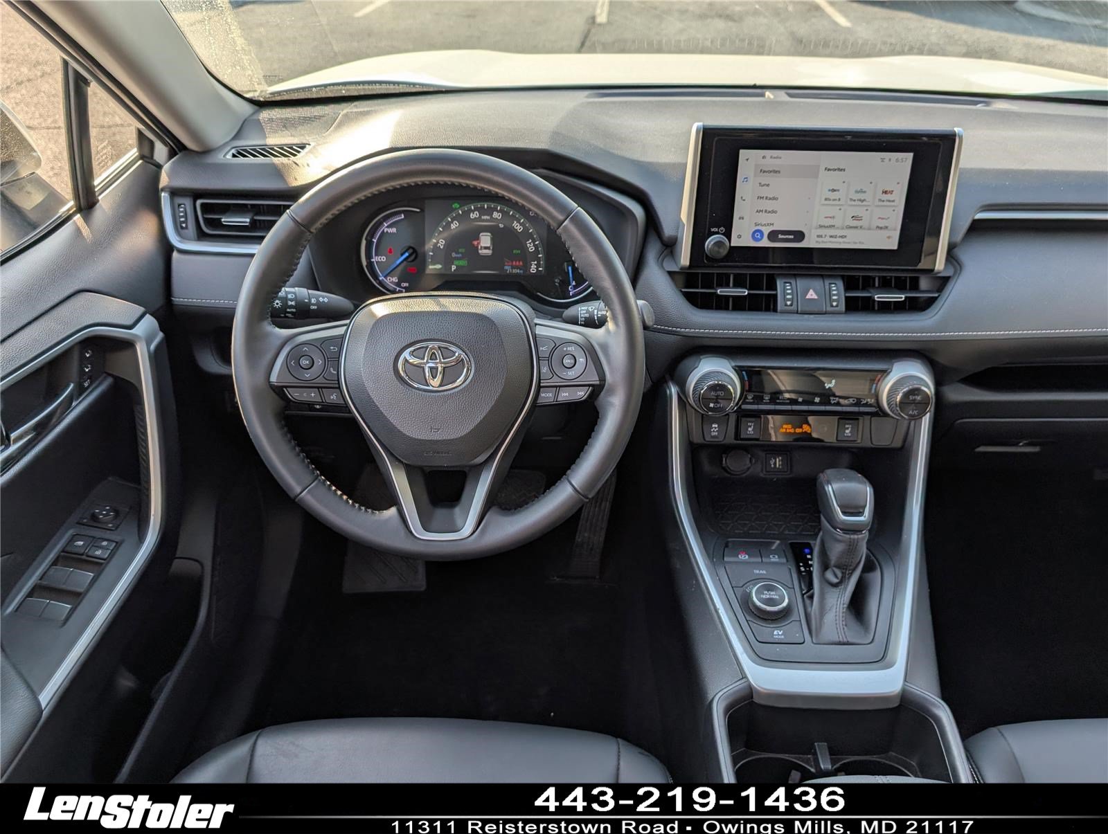 Used 2023 Toyota RAV4 XLE Premium AWD/4WD image 17