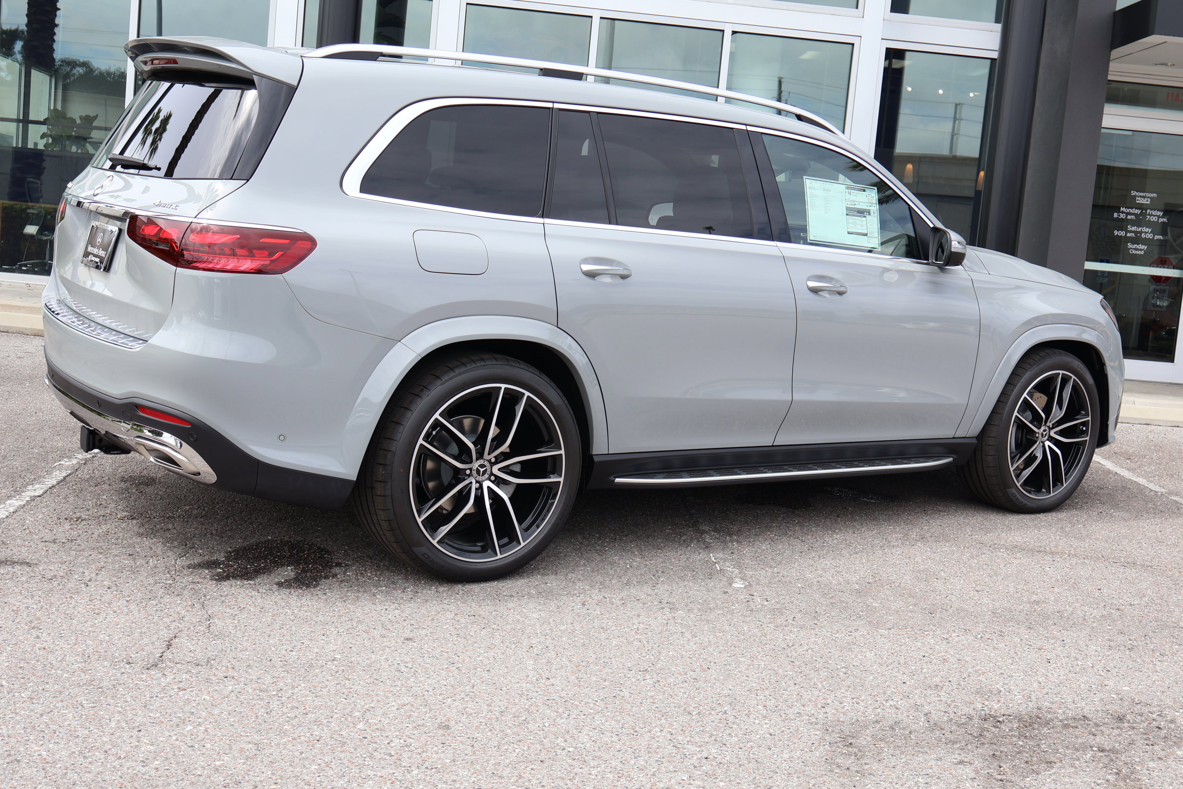 New 2026 Mercedes-Benz GLS 580 4MATIC image 7