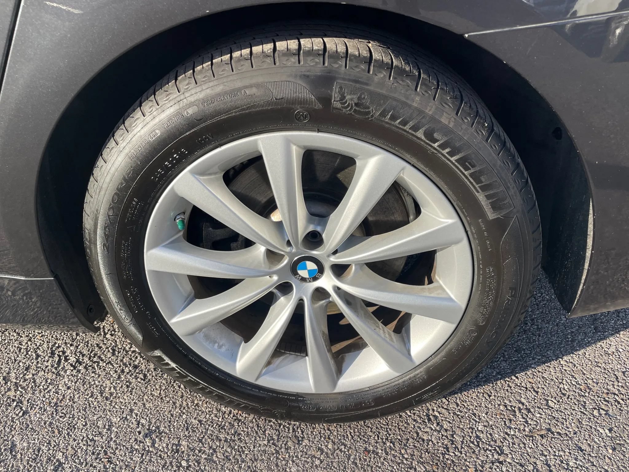 Used 2018 BMW 740i RWD image 7