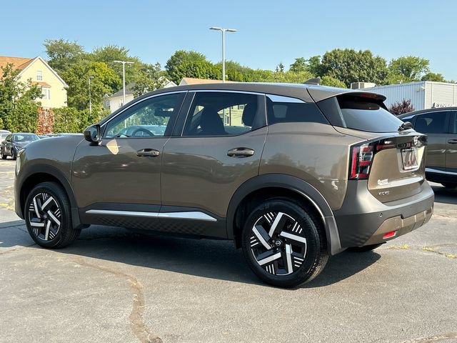 Certified 2025 Nissan Kicks SV FWD image 4