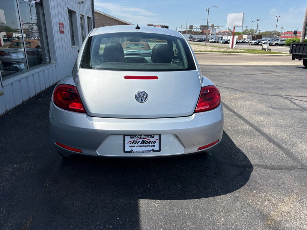 Used 2012 Volkswagen Beetle 2.5 FWD image 4